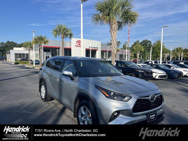 used 2024 Toyota Highlander car, priced at $36,548