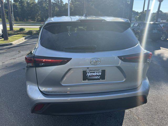used 2024 Toyota Highlander car, priced at $36,548