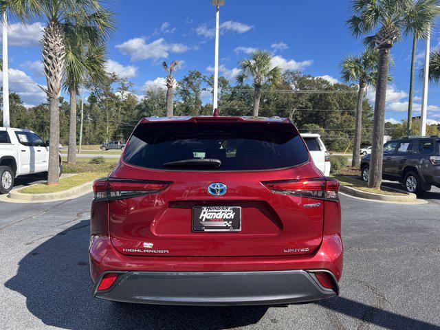 used 2020 Toyota Highlander Hybrid car, priced at $28,885