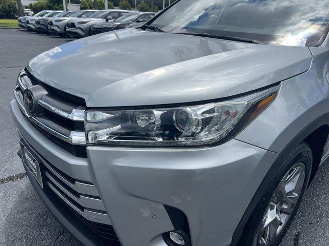 used 2019 Toyota Highlander car, priced at $27,228