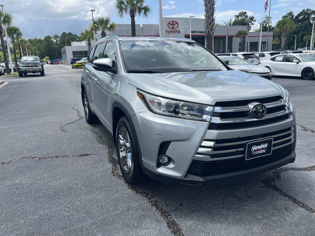 used 2019 Toyota Highlander car, priced at $27,228