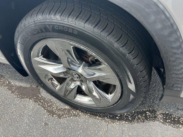 used 2019 Toyota Highlander car, priced at $27,228