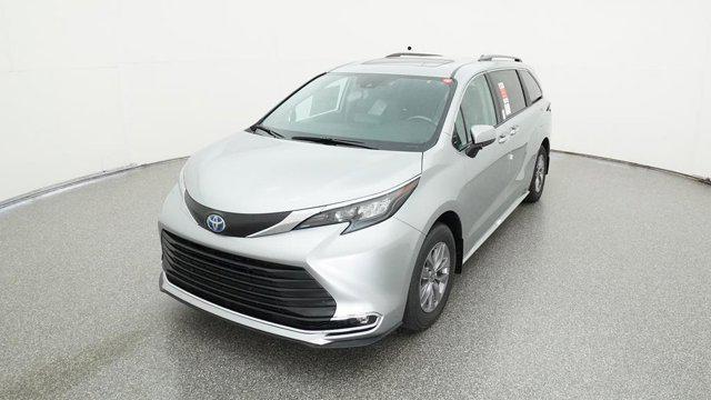 new 2024 Toyota Sienna car, priced at $46,027