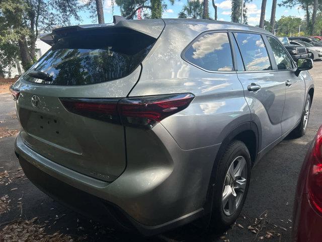 used 2024 Toyota Highlander car, priced at $35,295