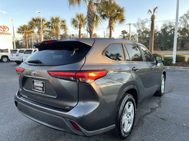 used 2020 Toyota Highlander car, priced at $23,274