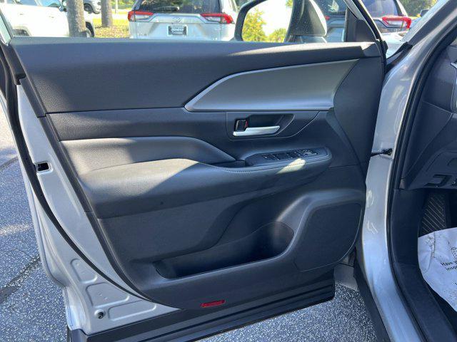 used 2025 Toyota Grand Highlander car, priced at $46,998