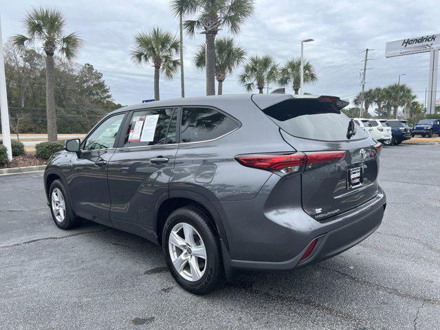 used 2023 Toyota Highlander car, priced at $34,998