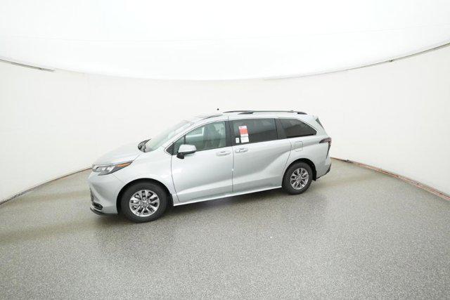 new 2025 Toyota Sienna car, priced at $46,723