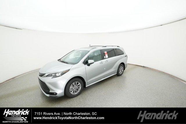 new 2025 Toyota Sienna car, priced at $46,723