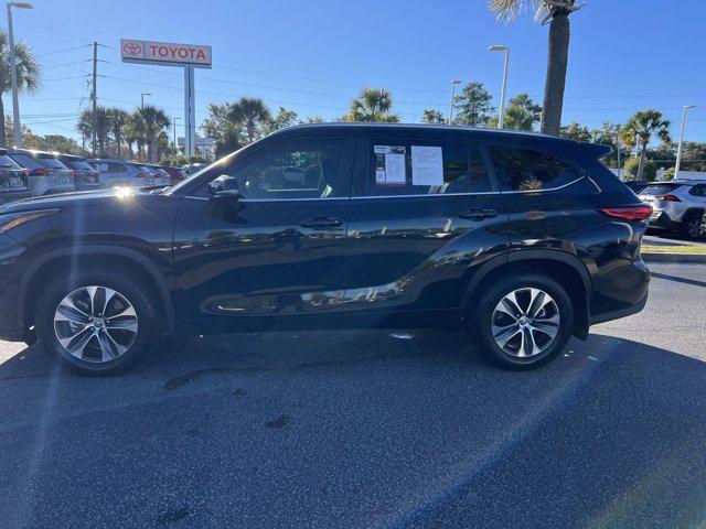 used 2023 Toyota Highlander car, priced at $37,749