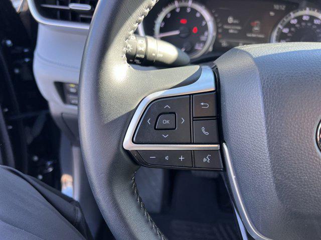 used 2023 Toyota Highlander car, priced at $37,749