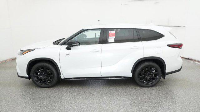 new 2025 Toyota Highlander car, priced at $57,270