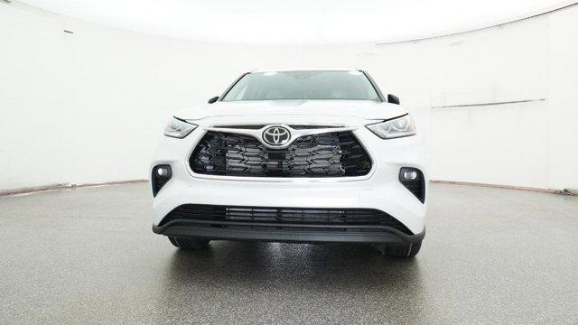 new 2025 Toyota Highlander car, priced at $57,270