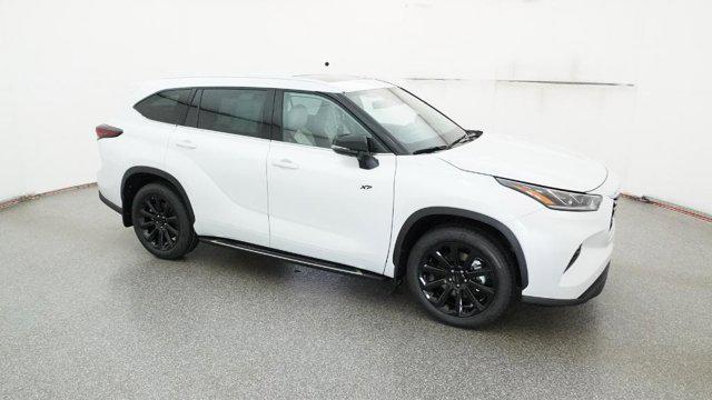 new 2025 Toyota Highlander car, priced at $57,270