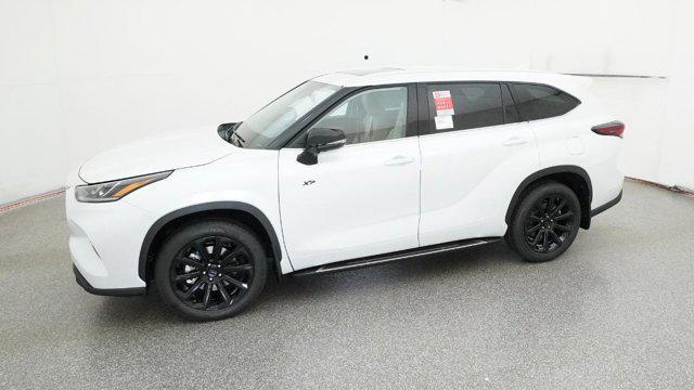 new 2025 Toyota Highlander car, priced at $57,270