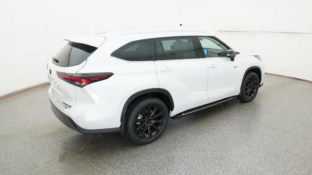 new 2025 Toyota Highlander car, priced at $57,270