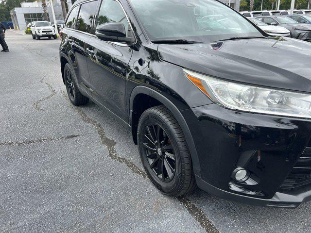used 2019 Toyota Highlander car, priced at $29,278