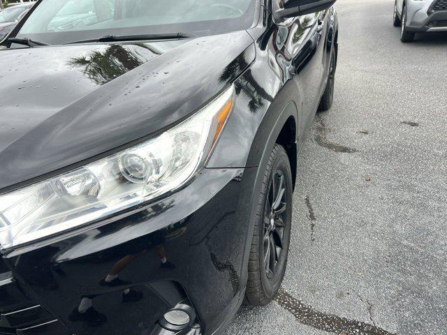 used 2019 Toyota Highlander car, priced at $29,278
