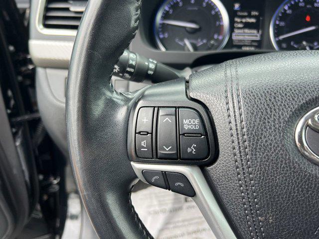 used 2019 Toyota Highlander car, priced at $29,278