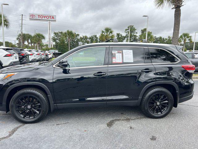 used 2019 Toyota Highlander car, priced at $29,278