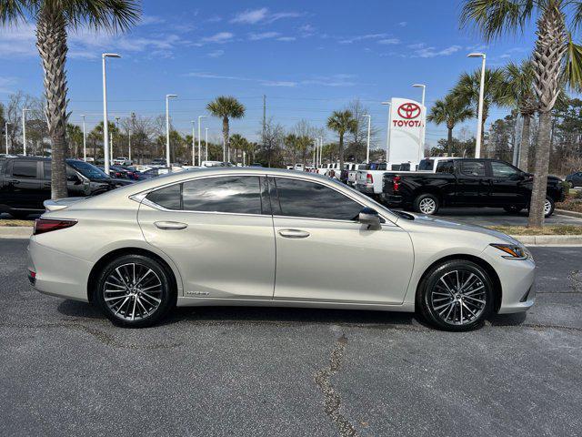 used 2022 Lexus ES 300h car, priced at $34,678