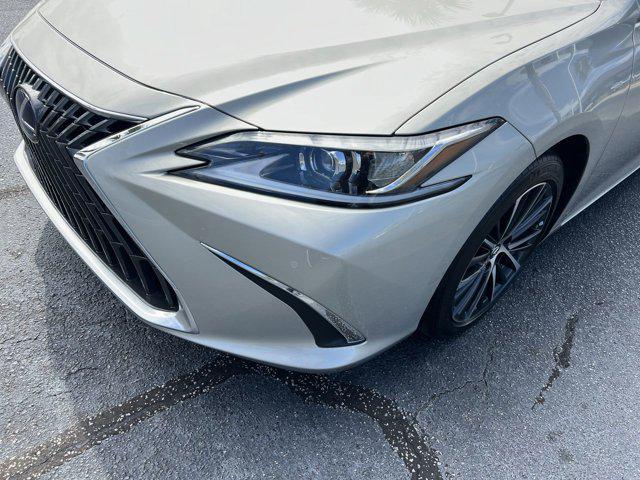 used 2022 Lexus ES 300h car, priced at $34,678