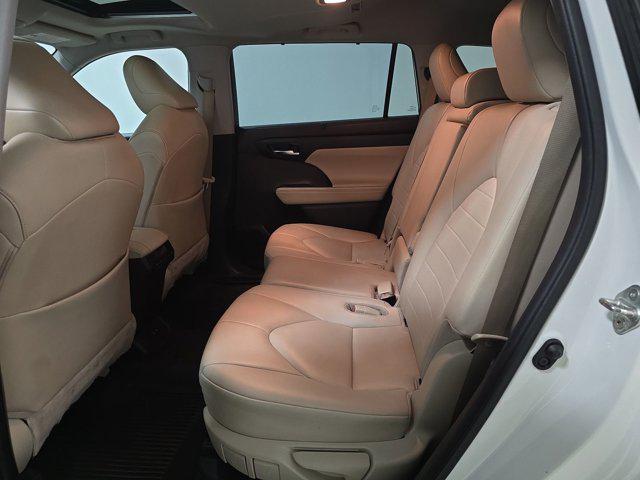 used 2020 Toyota Highlander Hybrid car, priced at $33,498
