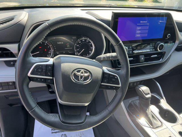 used 2023 Toyota Highlander car, priced at $38,749