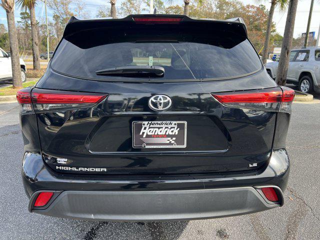 used 2022 Toyota Highlander car, priced at $29,998