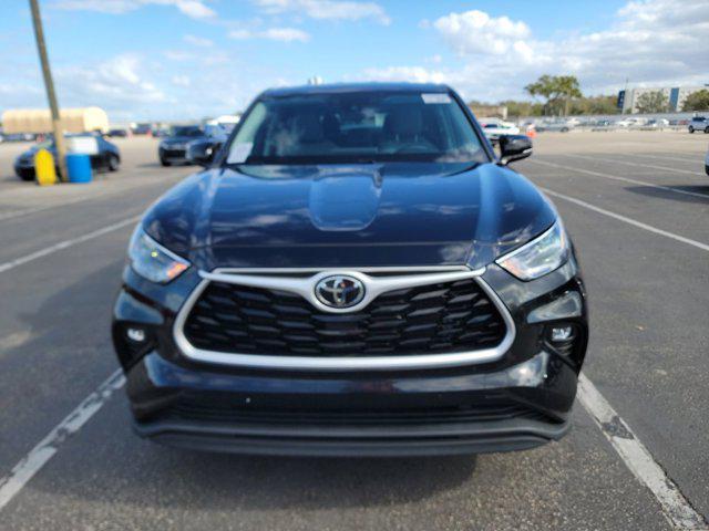 used 2022 Toyota Highlander car, priced at $30,288