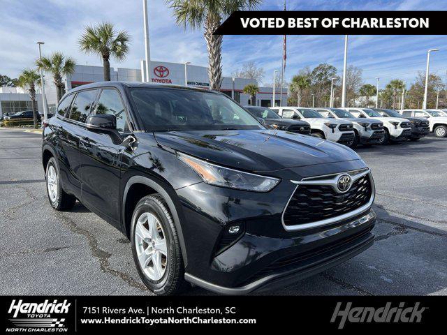 used 2022 Toyota Highlander car, priced at $30,749