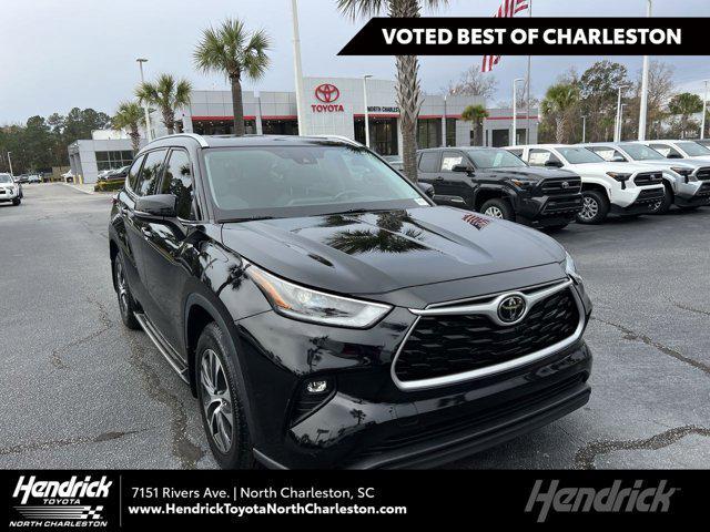 used 2021 Toyota Highlander car, priced at $34,488