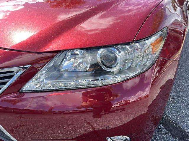 used 2014 Lexus ES 300h car, priced at $15,898
