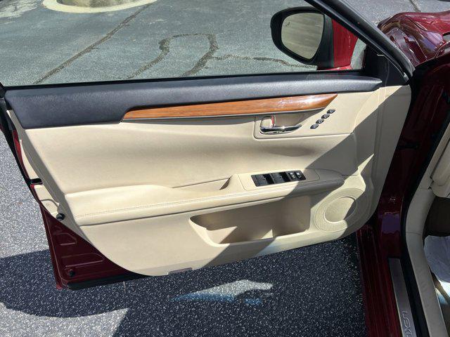 used 2014 Lexus ES 300h car, priced at $15,898