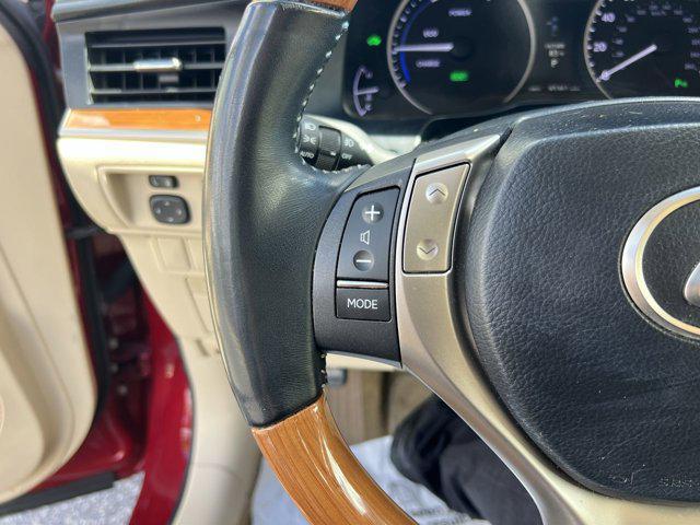 used 2014 Lexus ES 300h car, priced at $15,898