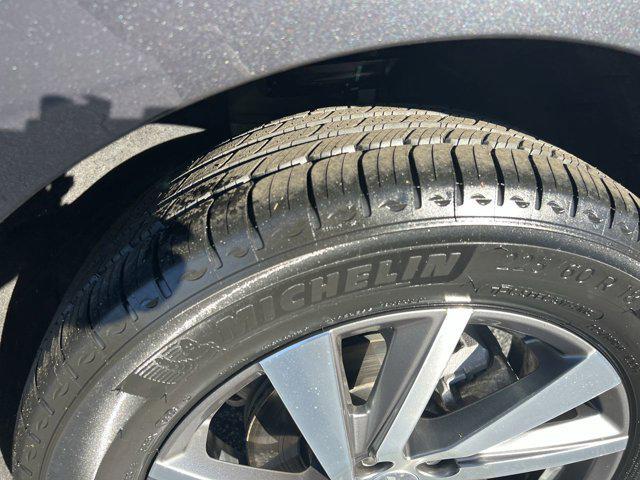 used 2023 Chevrolet Equinox car, priced at $21,749