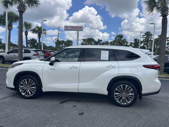 used 2021 Toyota Highlander Hybrid car, priced at $45,998