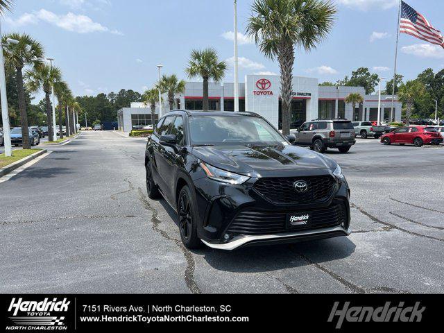 used 2024 Toyota Highlander car, priced at $43,498