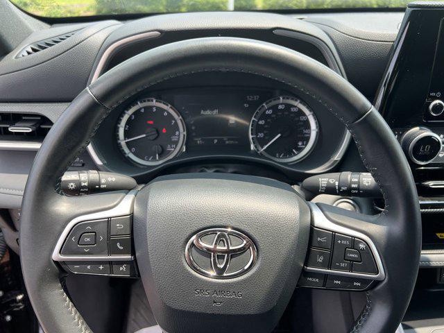 used 2024 Toyota Highlander car, priced at $43,498