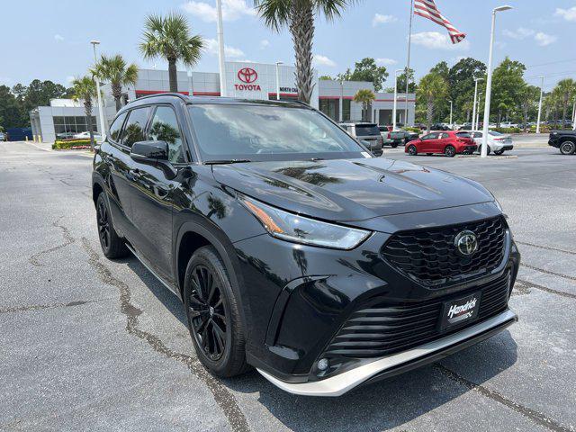 used 2024 Toyota Highlander car, priced at $43,498