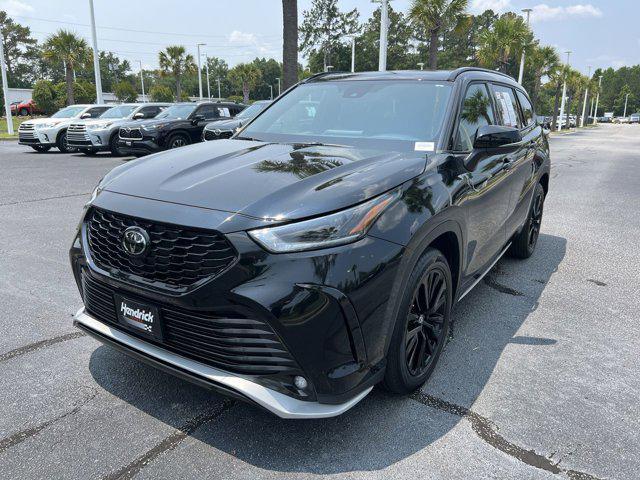 used 2024 Toyota Highlander car, priced at $43,498