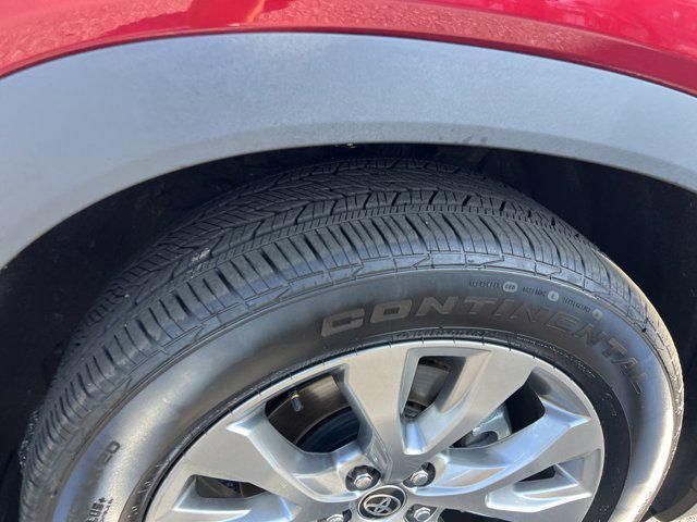 used 2025 Toyota Grand Highlander car, priced at $57,998