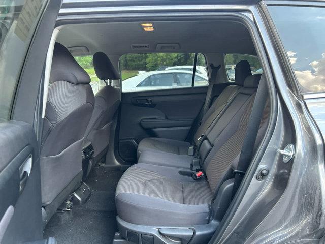used 2024 Toyota Highlander car, priced at $35,995