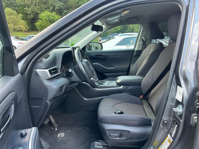 used 2024 Toyota Highlander car, priced at $35,995