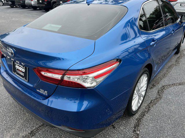 used 2020 Toyota Camry Hybrid car, priced at $26,498