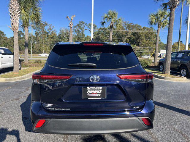 used 2022 Toyota Highlander car, priced at $34,195