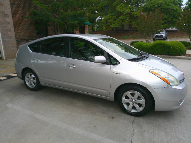 used 2007 Toyota Prius car, priced at $10,998