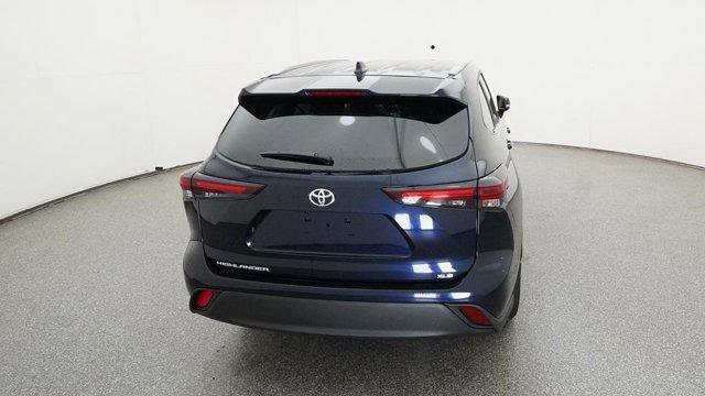 new 2025 Toyota Highlander car, priced at $46,016