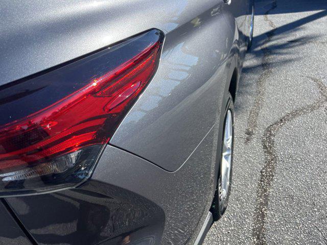 used 2023 Toyota Highlander car, priced at $32,995