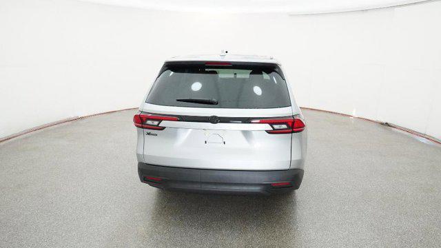 new 2026 Toyota Highlander car, priced at $47,964